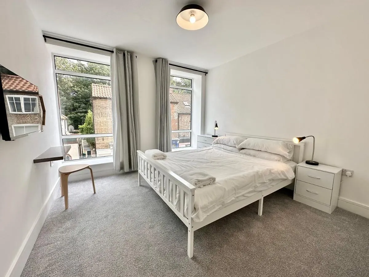 Fountain Apartment No 3 With Free Parking York